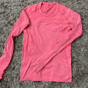 Lululemon swiftly tech